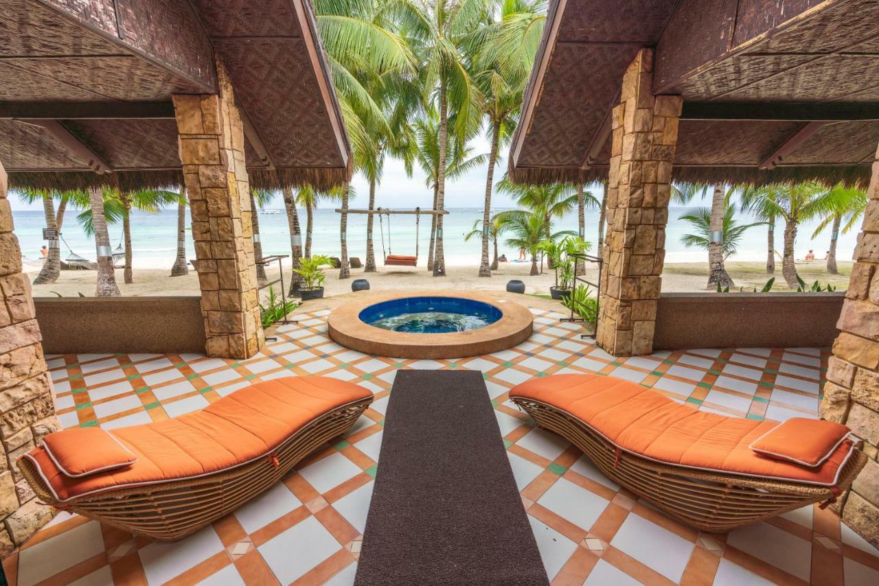 Oceanica Resort Panglao, Bohol Exterior foto The beach at the resort