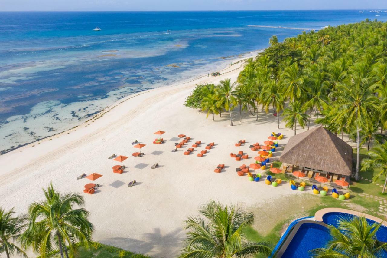 Oceanica Resort Panglao, Bohol Exterior foto Aerial view of the beach at the resort
